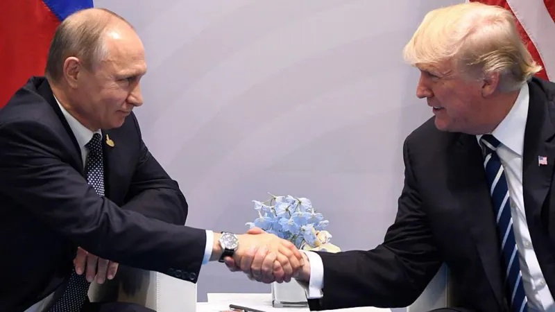 Putin iyo Trump oo ku kulmaya Alaska.jpg